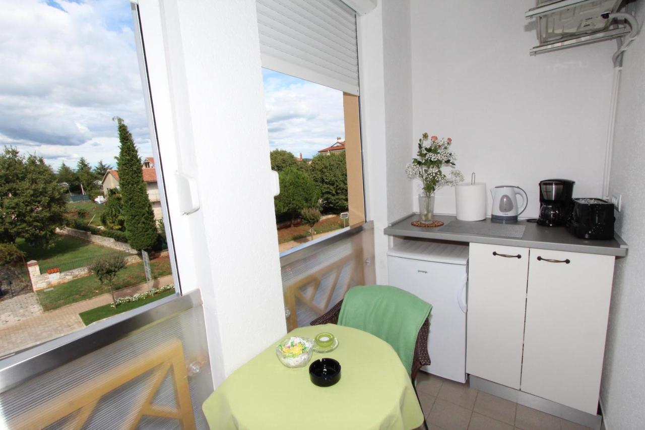 Room Roma Rovinj Bagian luar foto